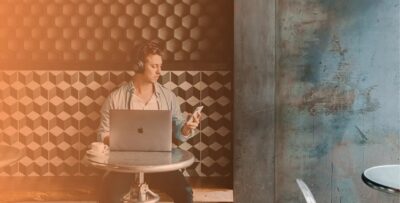 Cómo lanzar una radio en vivo en línea